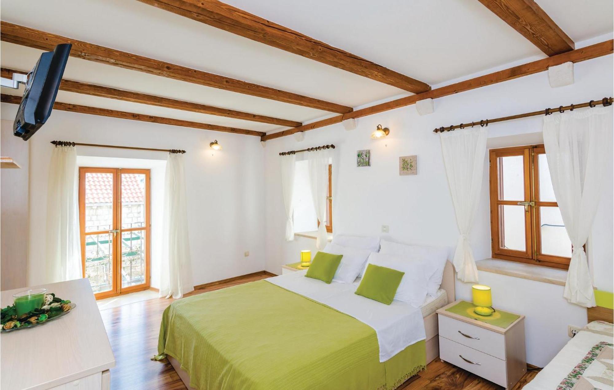 Cozy Home In Slano With Wifi Exterior photo