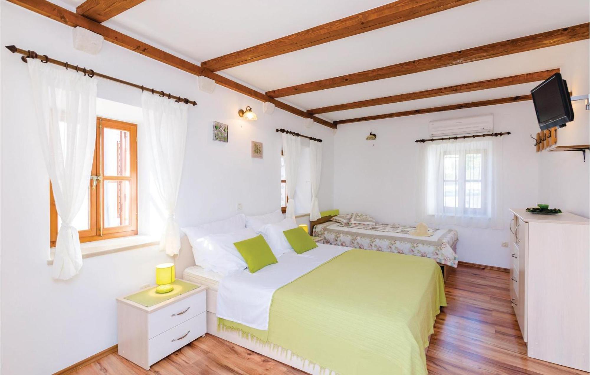 Cozy Home In Slano With Wifi Exterior photo